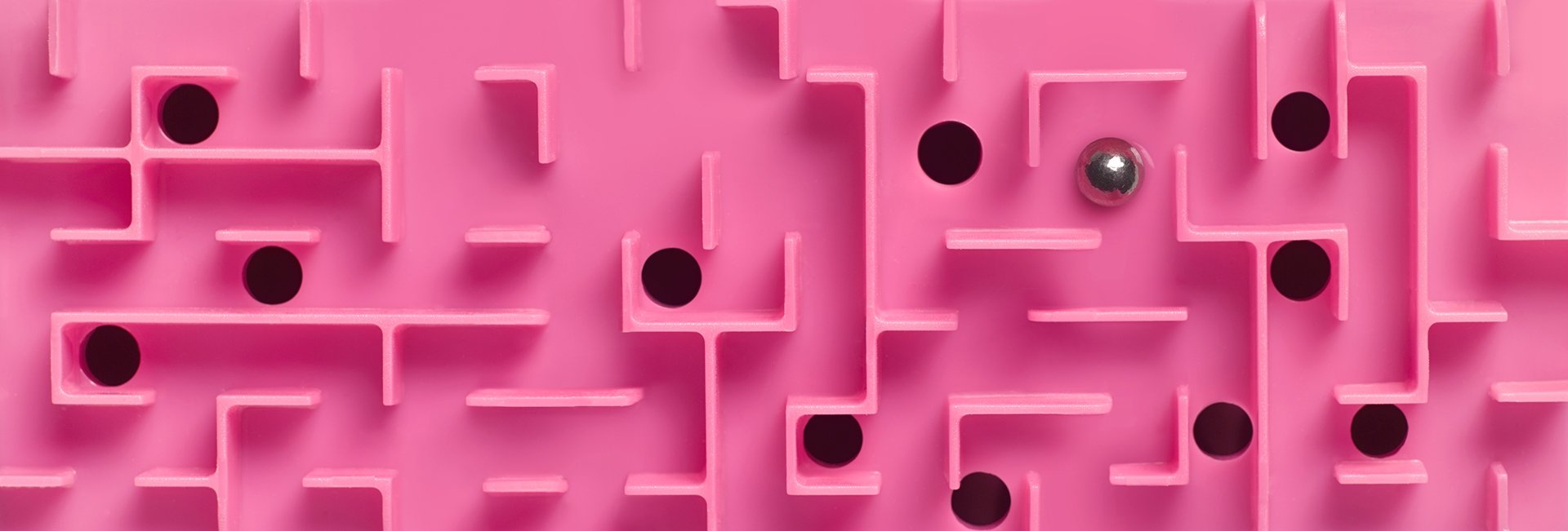 Pink ball maze